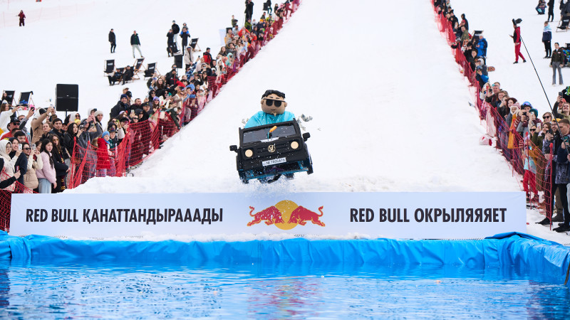 Алматы, Наурыз и ледяной бассейн: как Red Bull Jump & Freeze стал новым ритуалом
