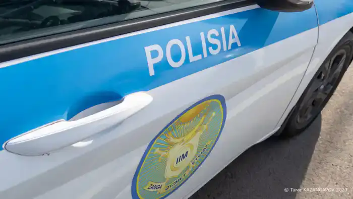 Мужчина упал с высоты и погиб в Алматы