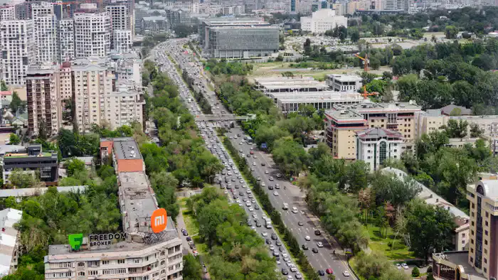 Ветер с пылью и 27-градусная жара - чего ждать от погоды в Астане и Алматы