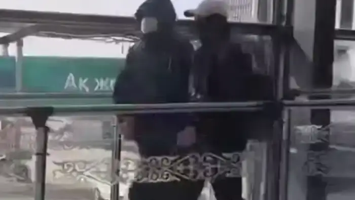 Польша передала Казахстану подозреваемого, который обещал привезти грузовики