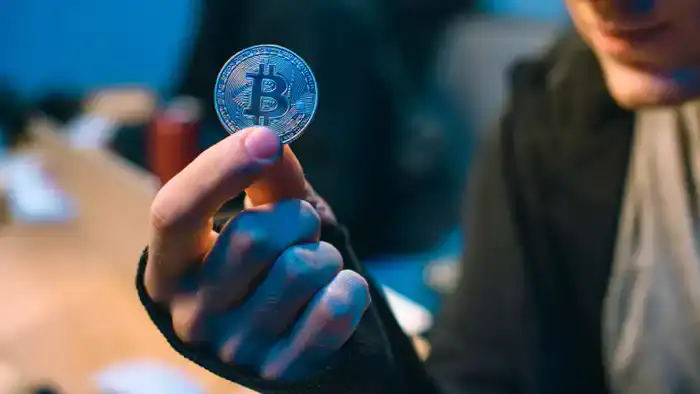 Финансовые расследования под угрозой: депутат требует вмешательства генпрокурора для защиты прозрачности переводов