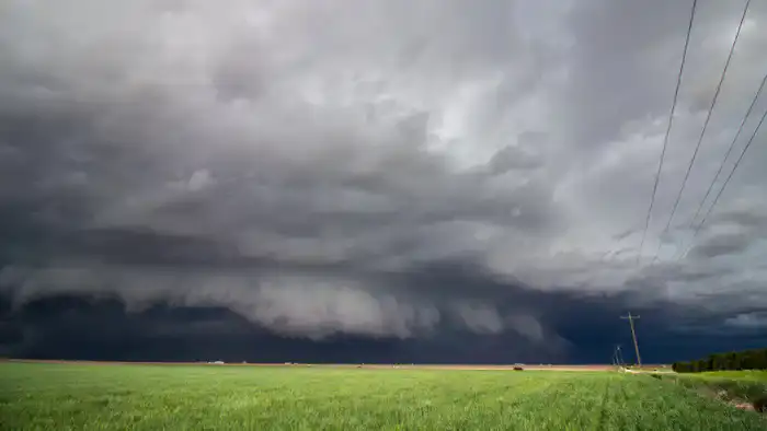 Пыльная буря и грозы: где в Казахстане резко сменится погода 14 мая