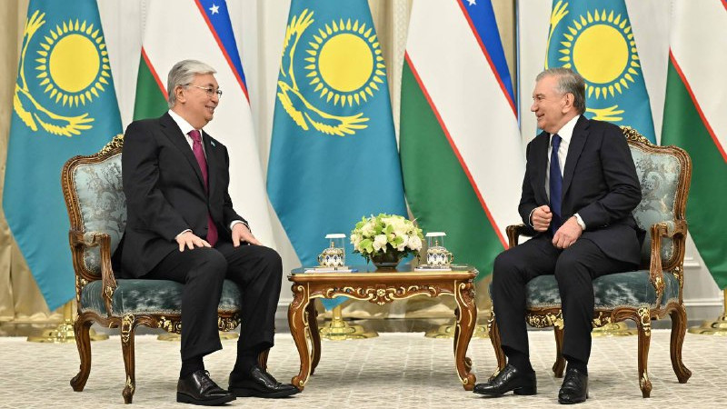 Токаев встретился с Мирзиеевым