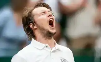 Бублик «вскипятил» Медведева: Казахстанский теннисист завоевал титул ATP 500