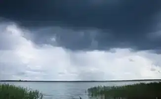 Жители Астаны и Алматы готовятся к грозам и ветрам: прогноз погоды вызывает беспокойство