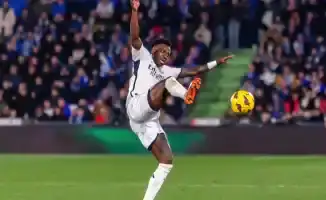 Винисиус: футбольный вихрь, который заставляет соперников терять равновесие