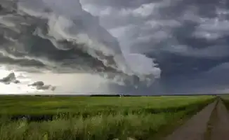 Казахстан на пороге небесной симфонии: грозы и дожди в пятничной партитуре