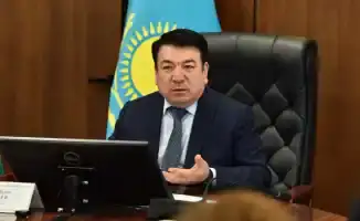 Министр Бейсембаев поддержал руководство школы в Алматинской области после инцидента с выпускником