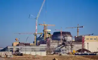 Общественность приветствует снятие санкций с венгерской АЭС: шаг к энергетической независимости или угроза безопасности?