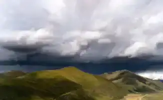 Экстремальная погода в Казахстане 17 июля: прогнозы гроз и аномальной жары от Казгидромет