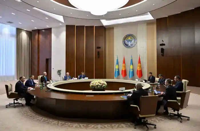 Переговоры Токаева и Жапарова в Бишкеке