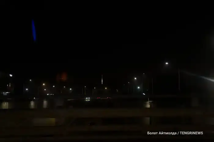 Освещение на проспекте Рыскулова в Алматы 31 марта 2025 года