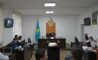 В Талгаре продолжается судебное разбирательство по делу Хасана Касымбаева, известного как лидер ОПГ 'Хуторские'. Судебные заседания проходят в условиях повышенного внимания со стороны общественности, однако детали истории потерпевшего остаются скрытыми от