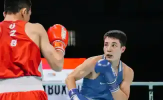 Казахстанец Нурислам Калдыбаев завоевал золото чемпионата Азии U-22 в бою с узбекистанцем в категории до 60 килограммов