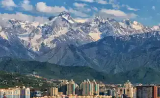 Синоптики предупреждают о неблагоприятных погодных условиях в Астане и Алматы