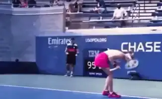 Ужасающий крик Хэрриет Дарт шокировал зрителей во время матча квалификации US Open