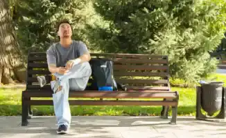 Поэзия Казахстана: Как шымкентский военный преодолел преграды и стал голосом нового поколения