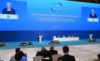 Токаев подчеркивает важность поддержки педагогов на республиканской Августовской конференции