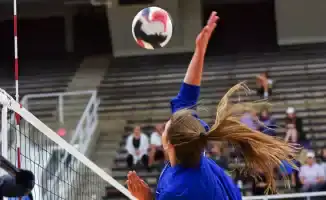 Международная федерация волейбола наказывает женскую юношескую сборную Вьетнама за участие игрока с проваленным гендерным тестом