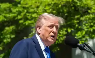 Танец на краю пропасти: Трамп предсказывает, что встреча Путина и Зеленского может не состояться