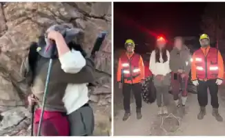 Спасатели МЧС успешно эвакуировали двух девушек с пика Сатпаева в Алматы, которые не смогли самостоятельно спуститься с гор.