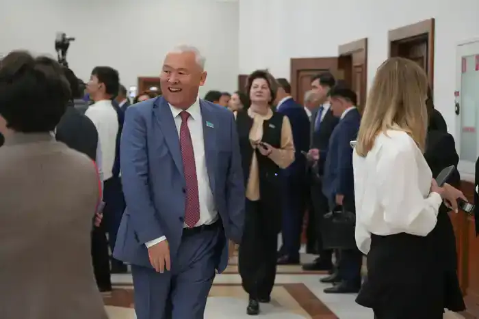 Мурат Абенов