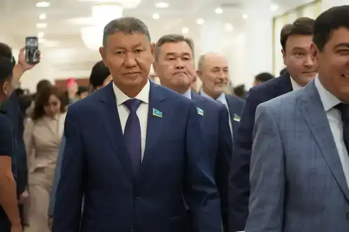 Депутаты Парламента вышли с каникул