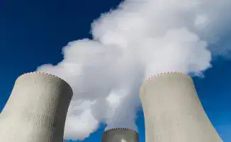 Группа МАГАТЭ сообщила об обстреле вблизи Запорожской АЭС, наблюдатели зафиксировали черный дым в районе электростанции. Информация о пострадавших или повреждениях пока отсутствует.