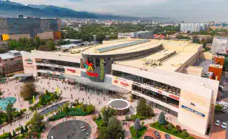 Алматинка собрала ребенка и выиграла отпуск в раю!