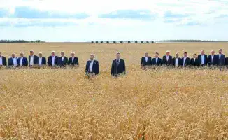 Социальные контрасты: казахстанские чиновники обсуждают ценность людей и ИИ на фоне краж в Алматы и стремления вернуть доступ к PlayStation