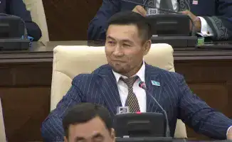 Мажилис поддерживает семейные ценности: депутаты могут поздравлять матерей с трибуны