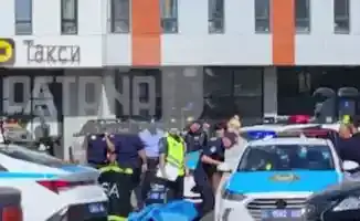 Трагедия на улицах Алматы: женщина на мопеде погибла в столкновении с бетономешалкой