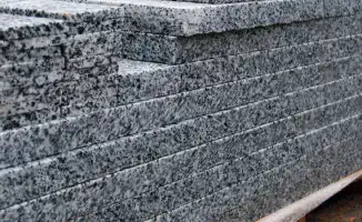 Кто украл плитку? Проверка подрядчика на набережной Алматы