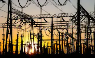 В Алматы несколько районов снова остались без света из-за аварийного отключения электроэнергии, сообщает корреспондент Tengrinews.kz.