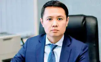 Назначение новых заместителей в финансовом секторе: Мадина Абылкасымова и Даурен Салимбаев на ключевых позициях