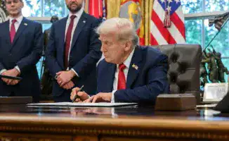 Трамп отправляет войска в Портленд для защиты федеральных объектов от 'внутренних террористов'