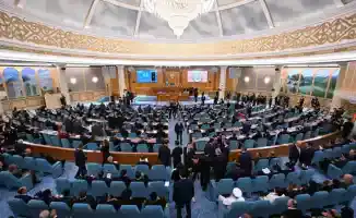 Қазақстанның бір палаталы парламентке көшуі: депутаттардың пікірлері мен реформаның ықтимал салдары