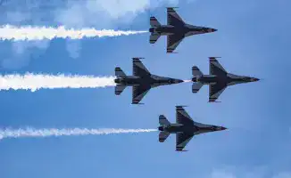 США подняли истребители в ответ на обнаружение российских самолётов над Аляской: два Ту-95 и два Су-35 отслеживались NORAD.