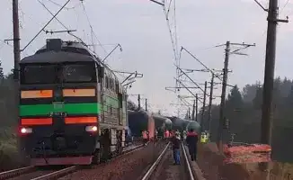 Удар по железным дорогам: украинские спецслужбы остановили движение в России