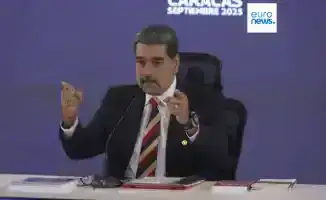 Венесуэльское общество на грани паники: Мадуро объявляет 'максимальную готовность' армии в ответ на угрозу со стороны США