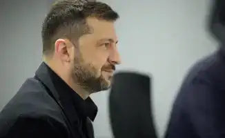 Зеленский о будущем: не намерен оставаться президентом в мирное время