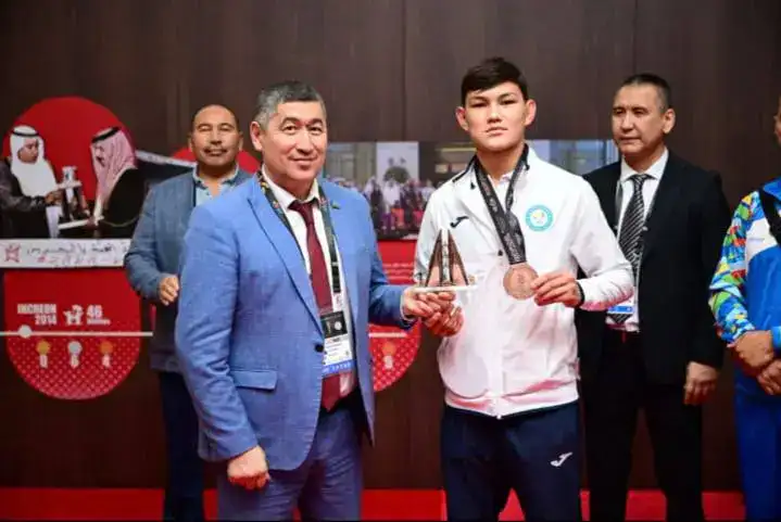 СЕЛЬСКИЙ УЧЕНИК ОБЛАСТИ АБАЙ СТАЛ БРОНЗОВЫМ ПРИЗЁРОМ АЗИАТСКИХ ИГР (3)