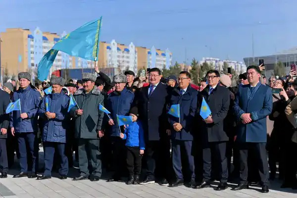 В День Республики в Семее открылся новый парк (9)