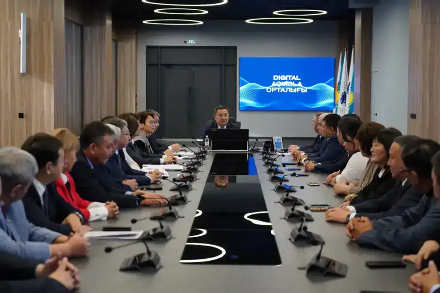 Мангистауские депутаты посетили Акмолинскую область (5)