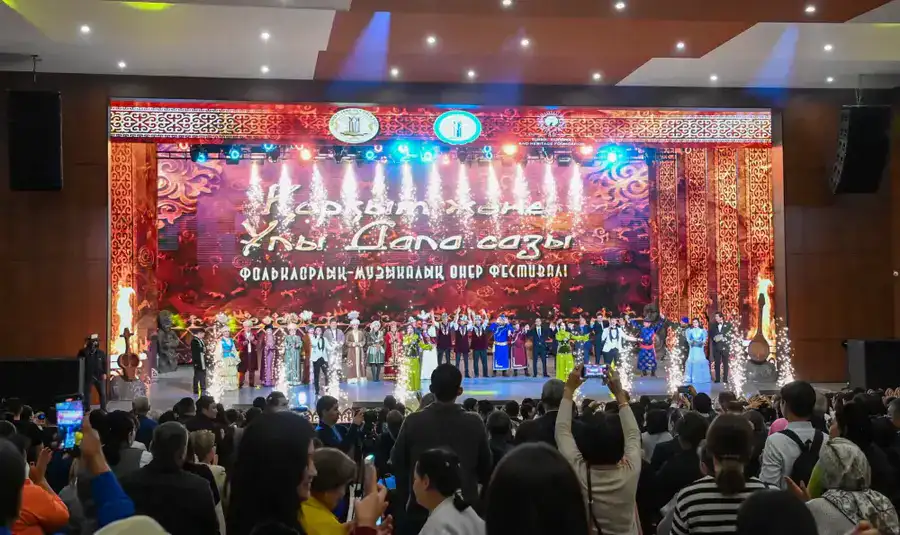 В Кызылорде прошел международный фестиваль фольклорно-музыкального искусства «Қоркыт және Ұлы дала сазы» (8)