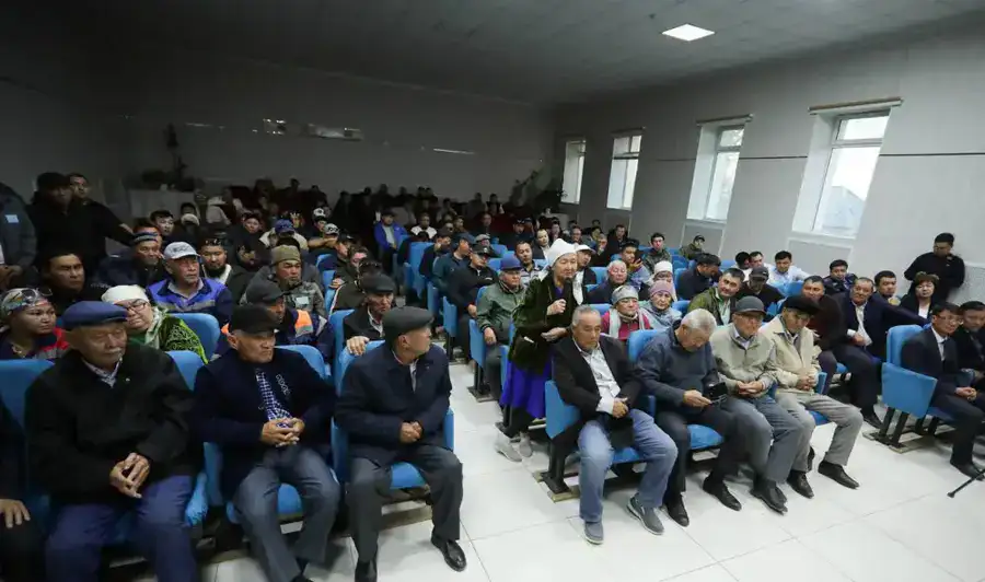 Новые объекты, встречи с жителями и поручения — рабочая поездка акима Мангистауской области в Бейнеуский район (10)