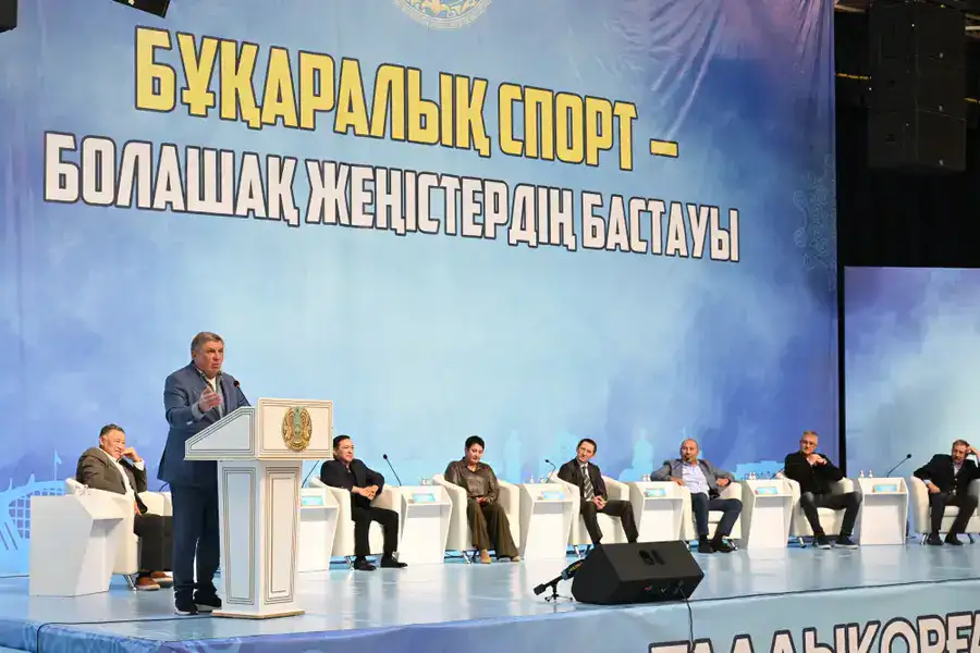 Молодежь Жетісу встретилась с олимпийскими чемпионами (8)