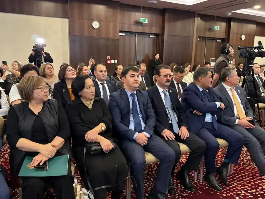 Основные направления экономических реформ обсудили представители госструктур и бизнеса в Астане (2)