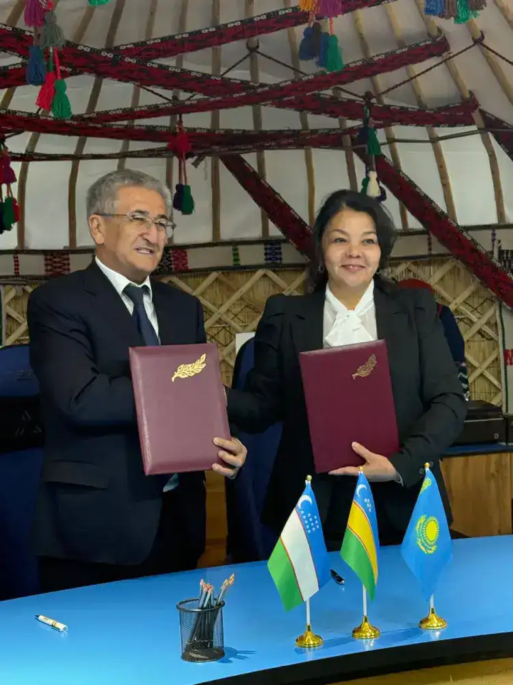 СПЕЦИАЛИСТЫ НИИКВБ ОБСУДИЛИ С УЗБЕКСКИМИ КОЛЛЕГАМИ НОВЫЕ МЕТОДЫ ЛЕЧЕНИЯ ЭНДОКРИННЫХ ЗАБОЛЕВАНИЙ (4)