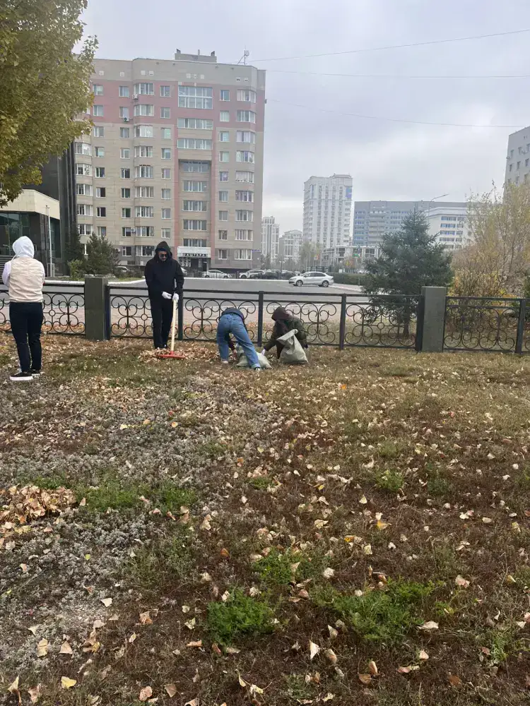 Сотрудники МСХ приняли участие в республиканском субботнике (4)